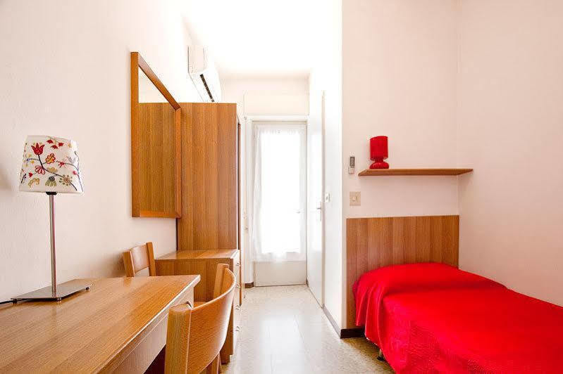 Pensione Ornella Lignano Sabbiadoro Exterior photo